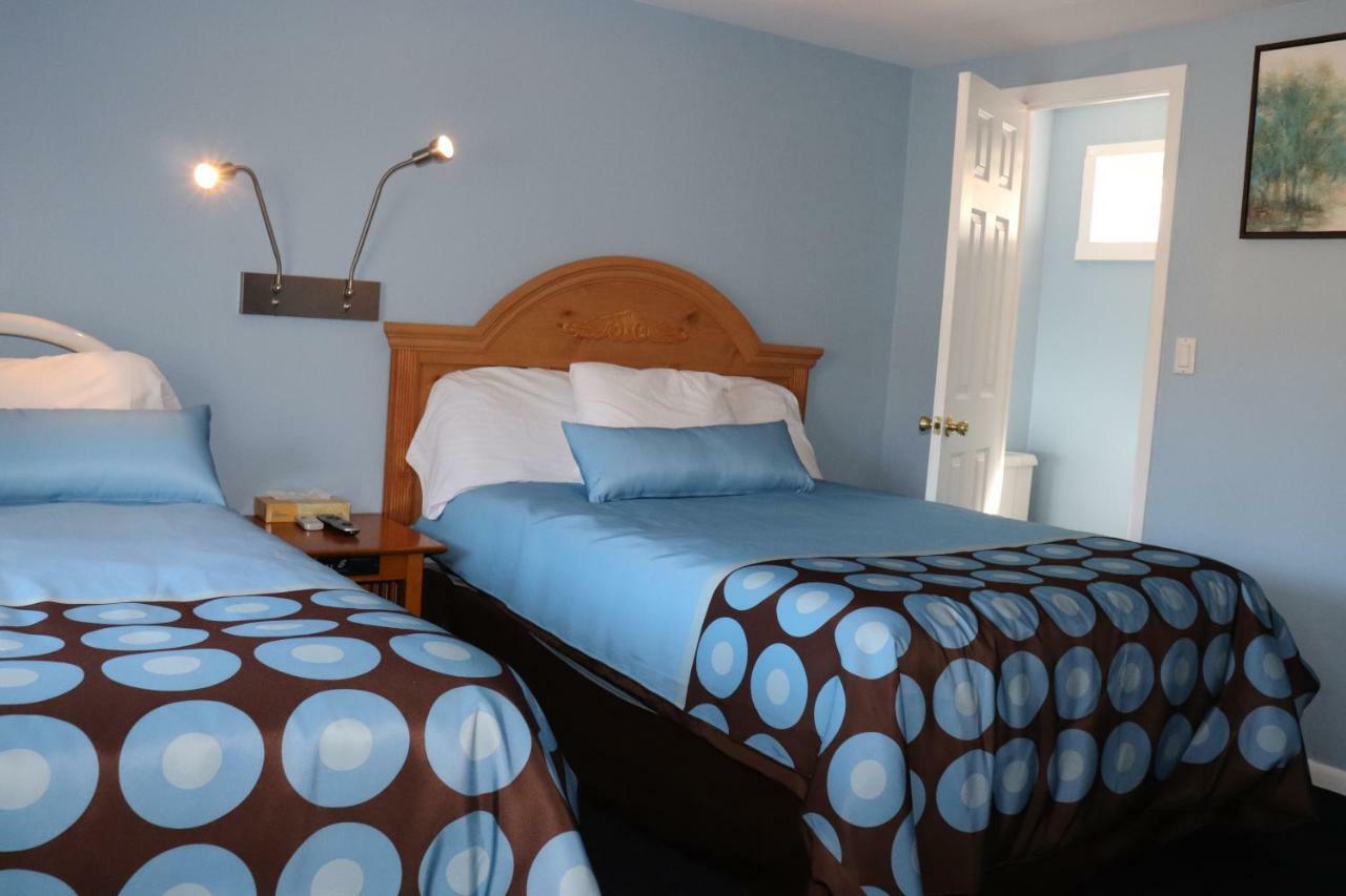 Hitching Post Country Motel Cornwall Bagian luar foto