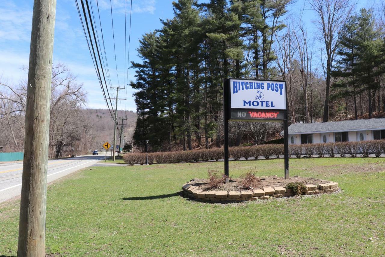 Hitching Post Country Motel Cornwall Bagian luar foto