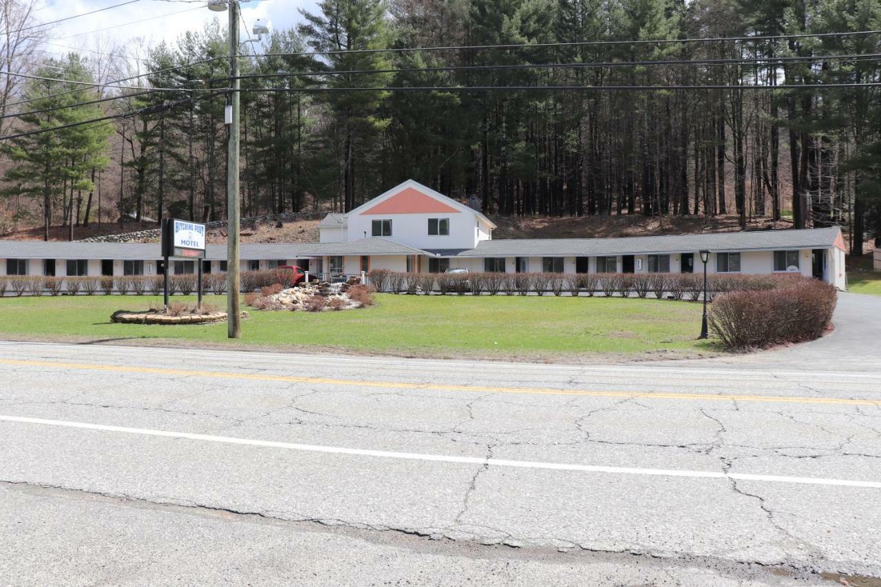 Hitching Post Country Motel Cornwall Bagian luar foto